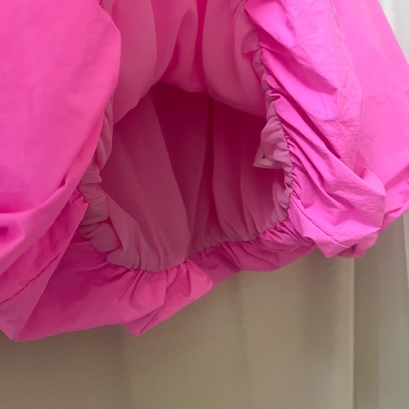 ⚫️ BOGO THML bright pink puffy crop top ladies size small - Picture 5 of 8